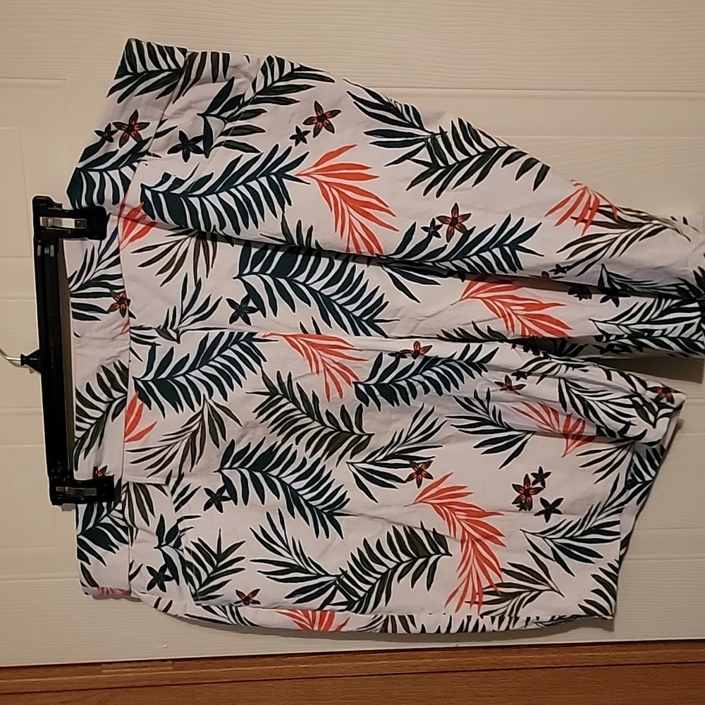 Flora Stretchy Pull On Shorts